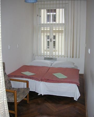 Hostel Bell Praga Zewnętrze zdjęcie